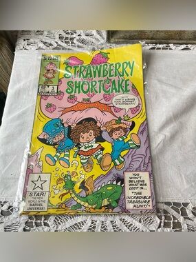 Vintage strawberry shortcake, comic book